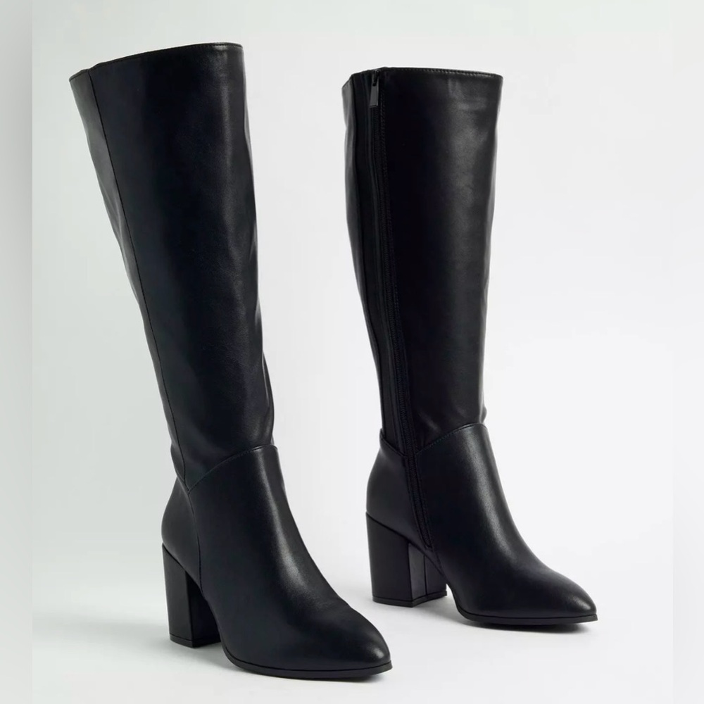 Classic Black Knee-High Heeled Boots - Women
